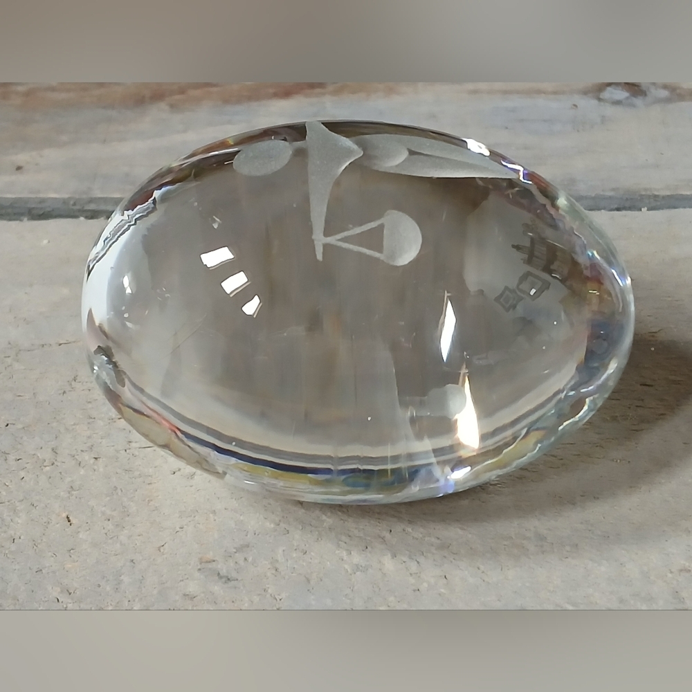 Vintage 70s Clear Glass Crystal Egg Paperweight Zodiac Libra Ekenas Sweden - Picture 5 of 14